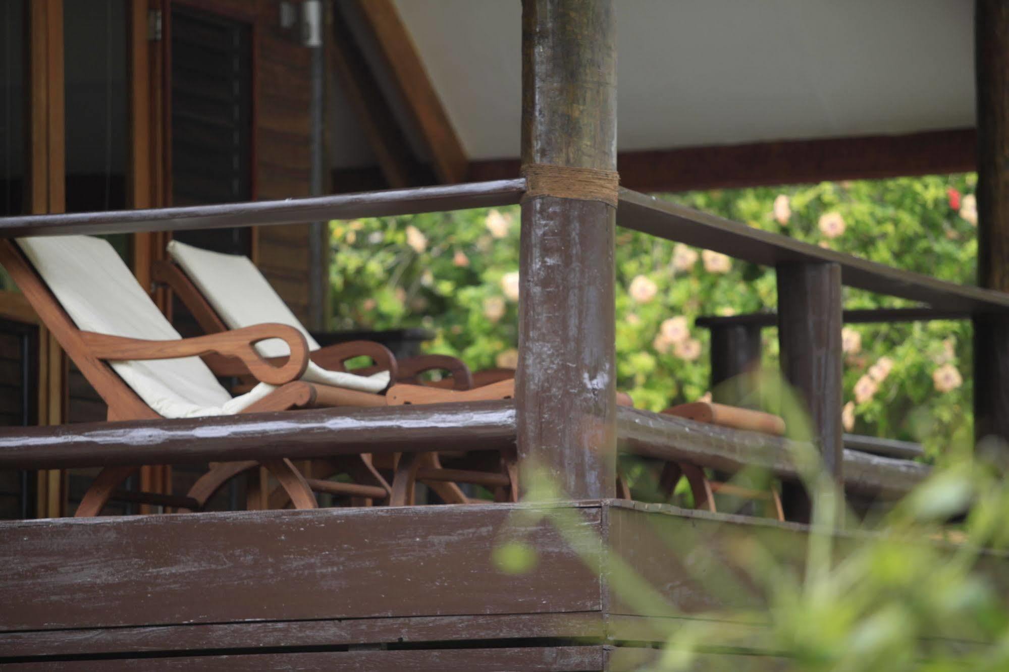 Viwa Island Resort Luaran gambar
